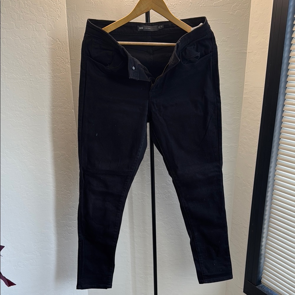 Levi's Women's Skinny Jeans - Black
